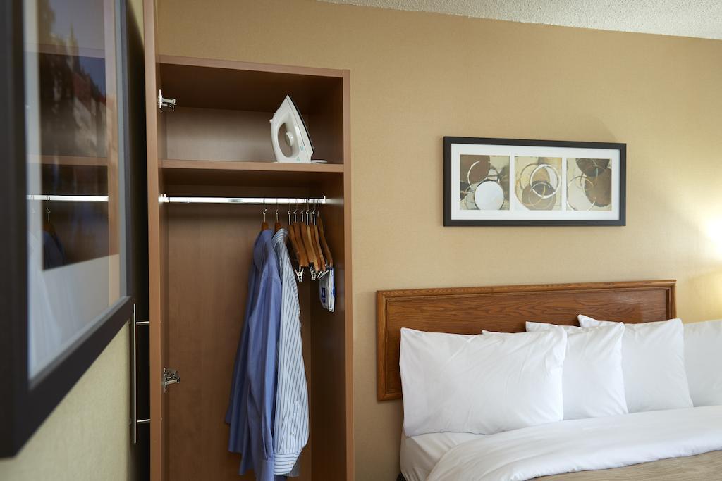 Comfort Inn Hamilton Exteriör bild