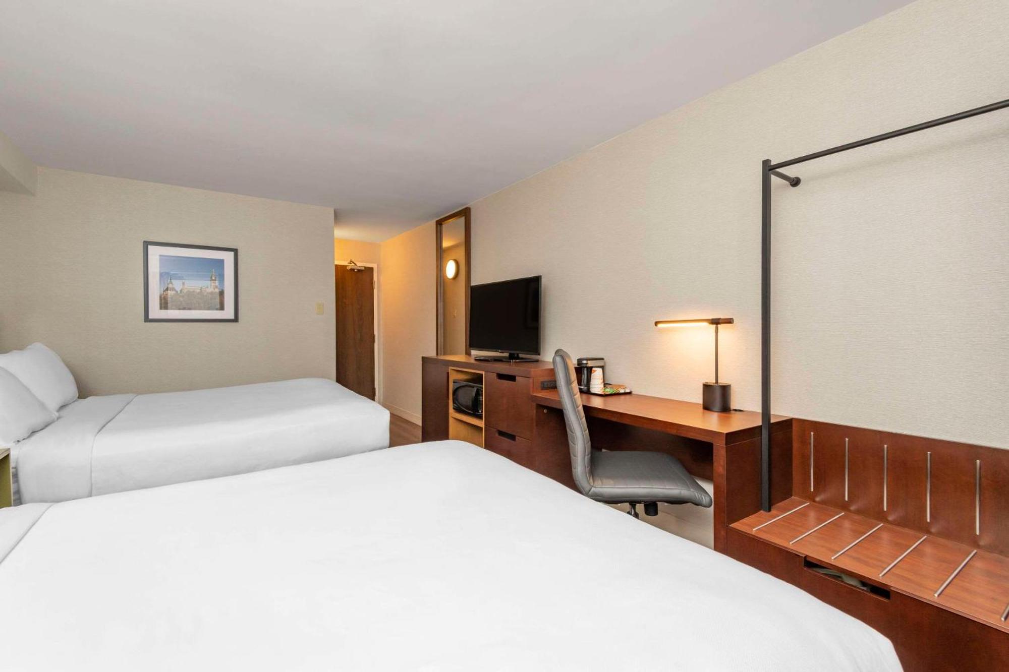 Comfort Inn Hamilton Exteriör bild